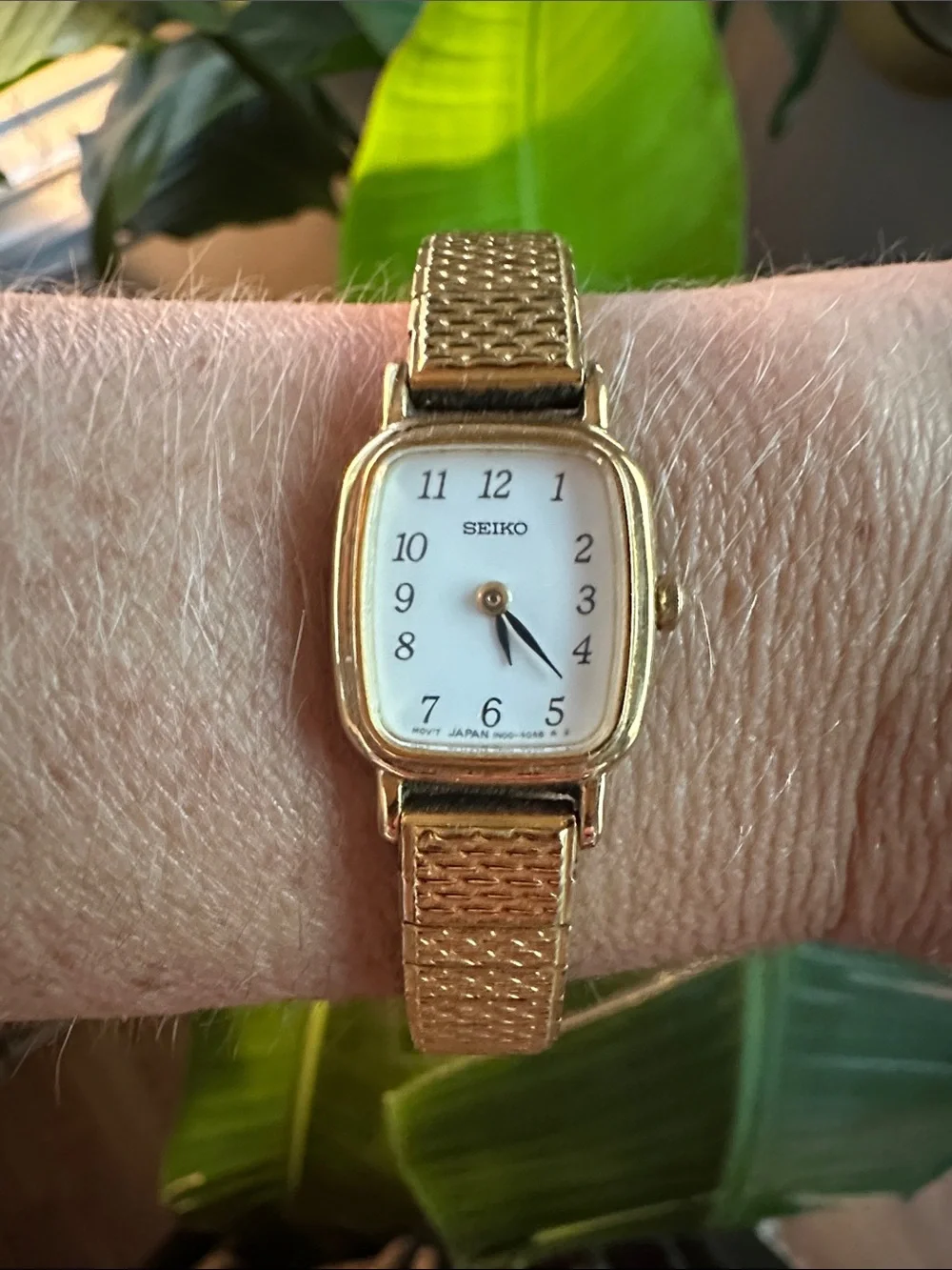 Vintage Seiko Tank Gold Watch with Textured Stretch Band